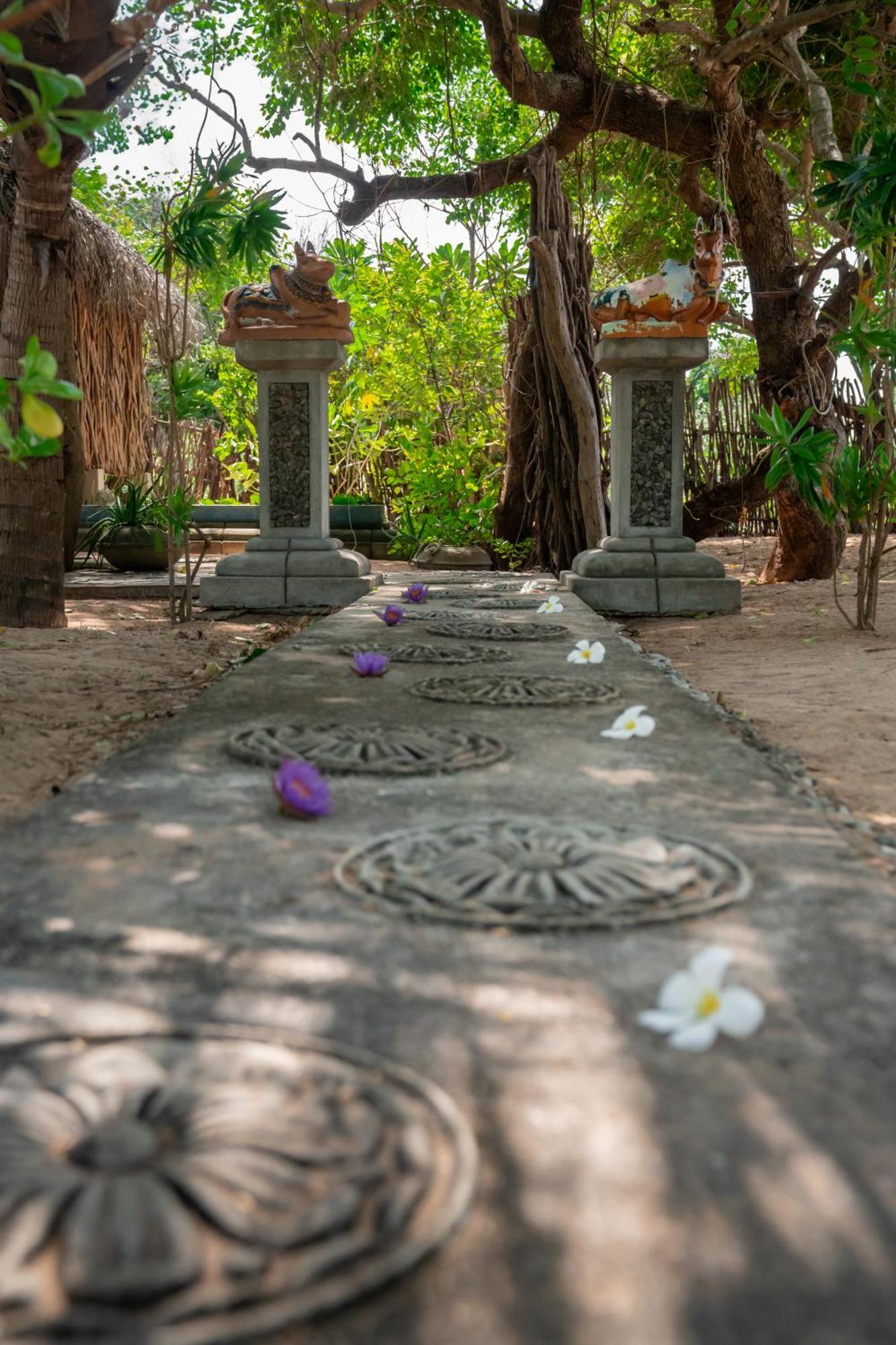 Amanta Beach Nilaveli Buitenkant foto